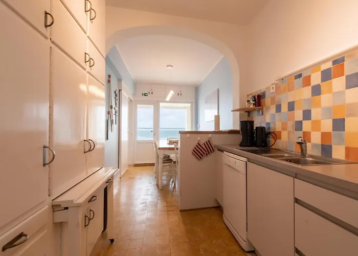 In With Stunning Sea View *