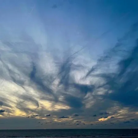 In With Stunning Sea View Apartamento *