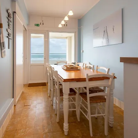 Apartmán In With Stunning Sea View